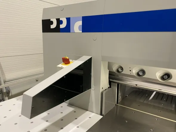 Wohlenberg 132 paper guillotine