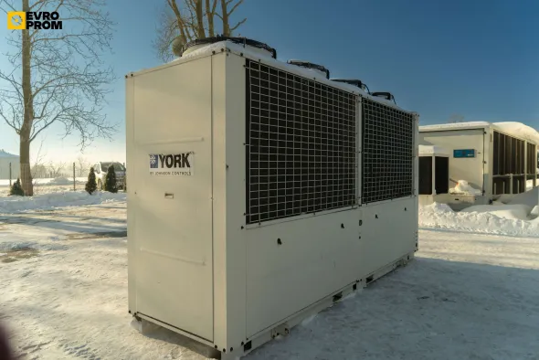 York chiller 145/150 kW | 2017 | Usato | Garanzia